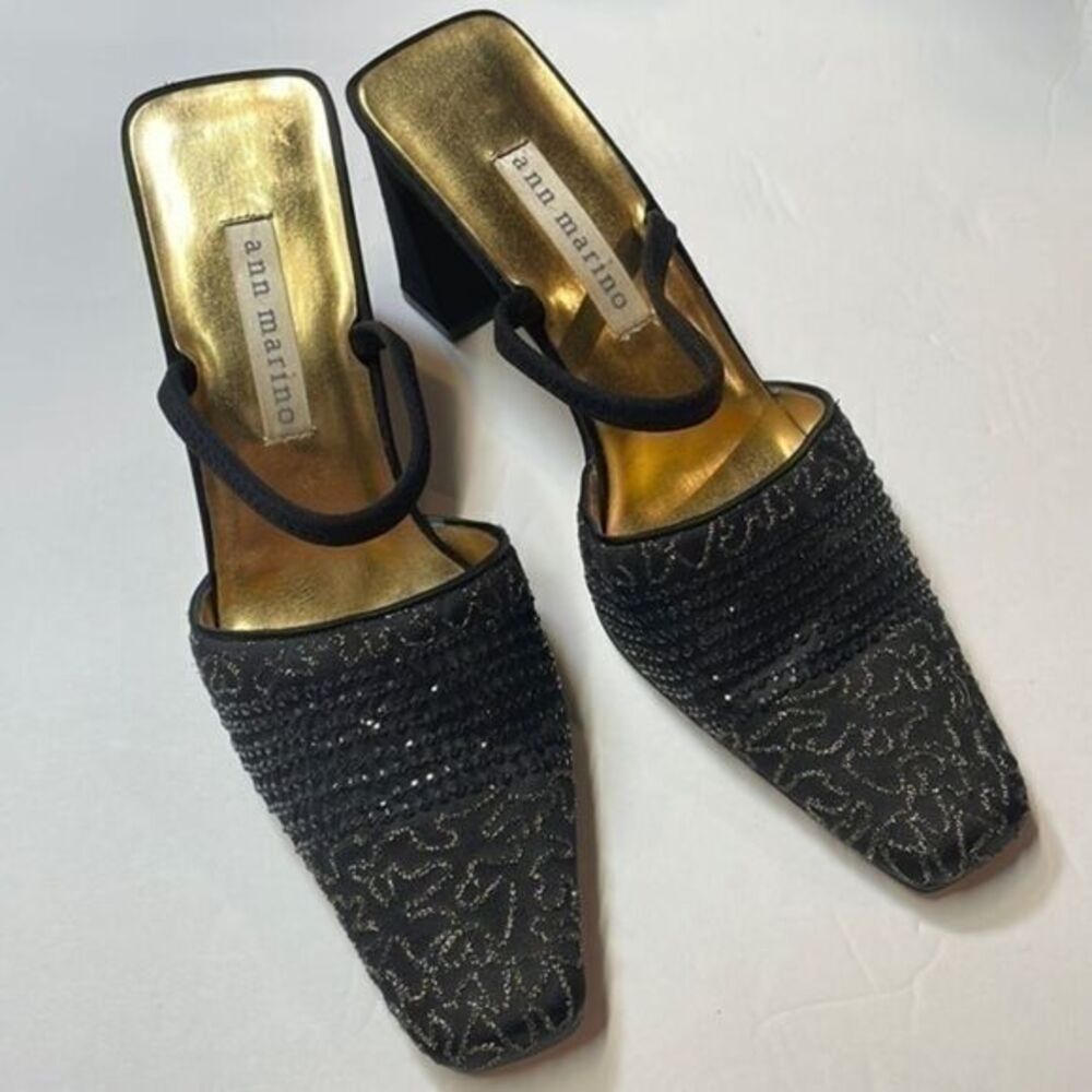 Ann Marino my woman’s black fabric heels. Size 6.5.